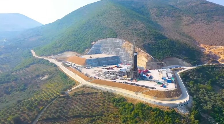 Shell tërhiqet përfundimisht nga Shpiragu, do të likuidojë degën në Shqipëri brenda 2025